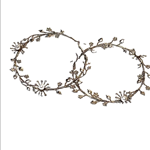 None Jewelry - Large silver tone Hoop earrings with flowee accents & pearls fairycore whimsy
